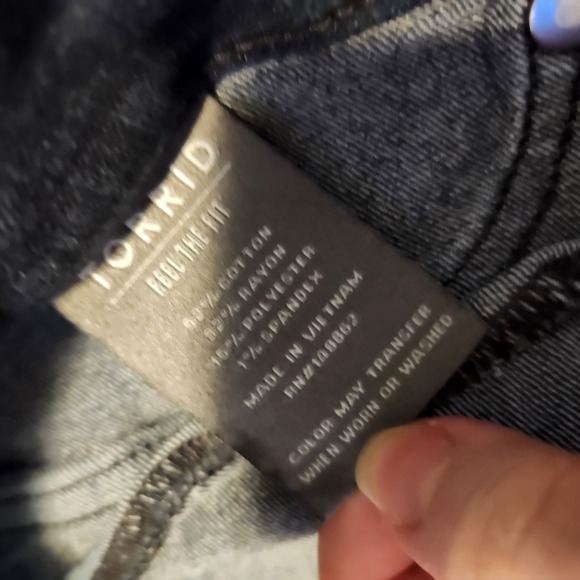 Torrid Super Stretch Jegging Dark Wash High Rise Triple Button Jeans 24T Tall - Picture 3 of 8